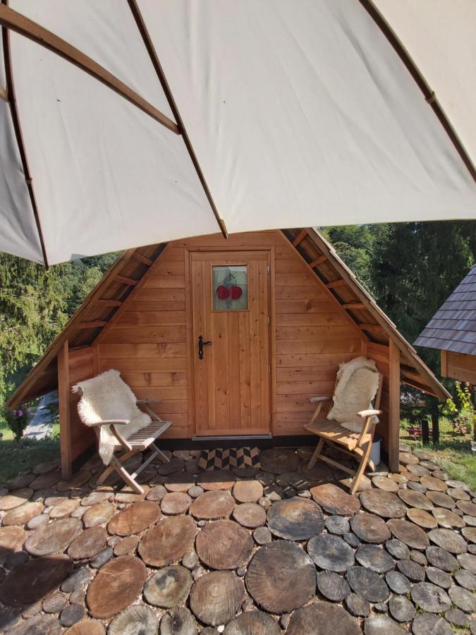 Glamping Naselje Zeleni Turizem Hotel Makole Eksteriør billede