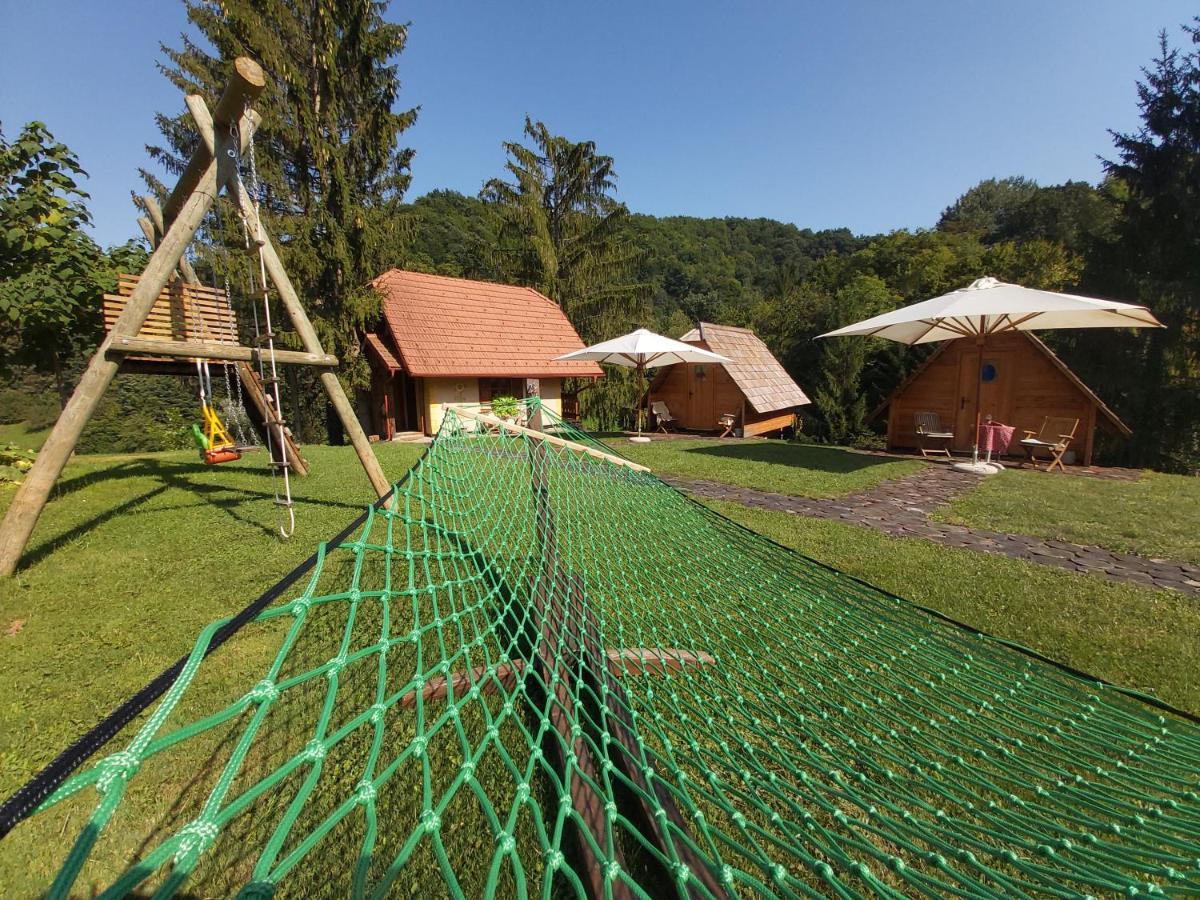Glamping Naselje Zeleni Turizem Hotel Makole Eksteriør billede