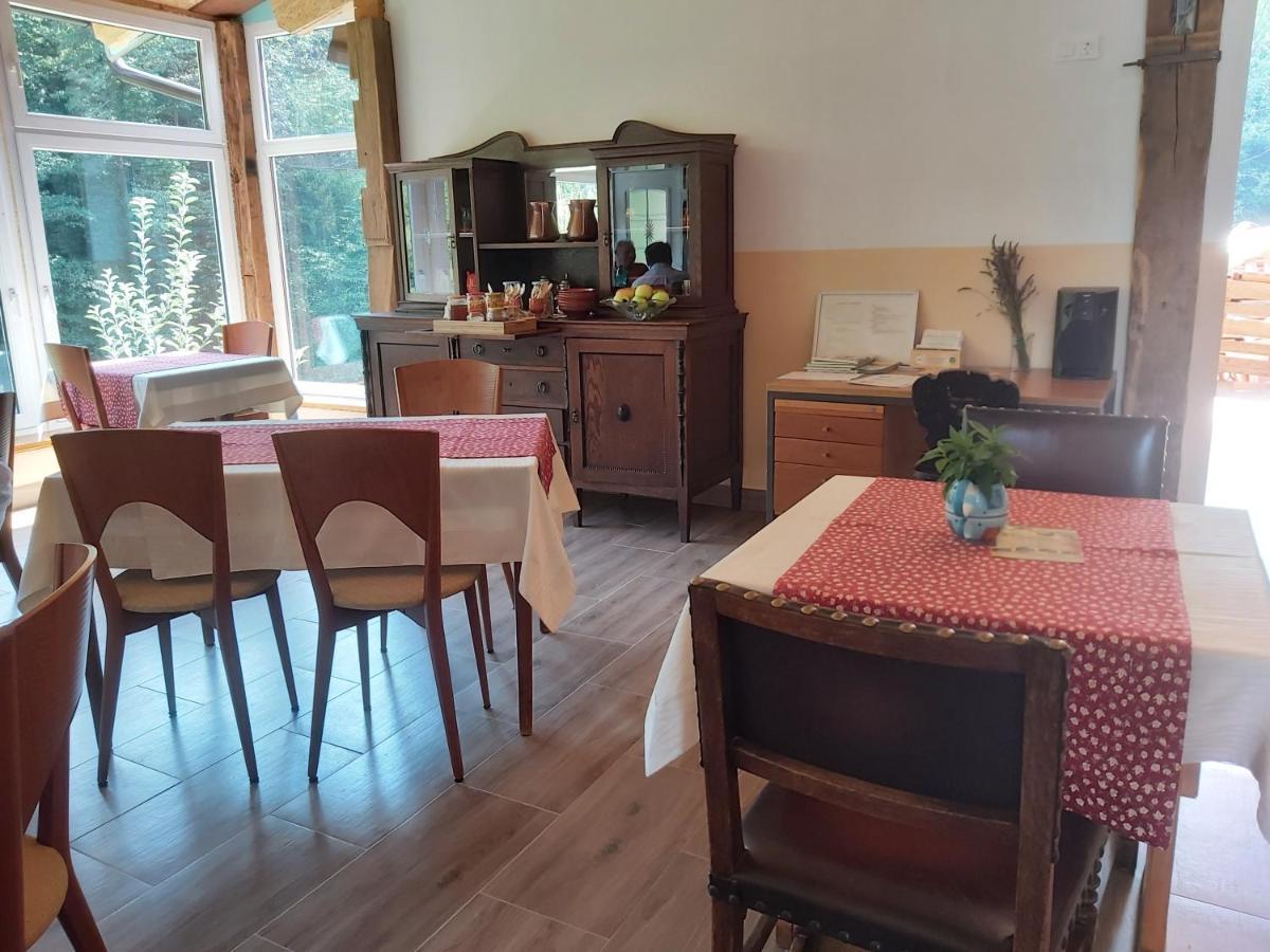 Glamping Naselje Zeleni Turizem Hotel Makole Eksteriør billede